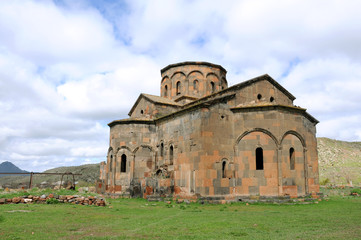 Fototapeta na wymiar old medieval monastery ruins