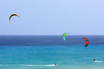 kitesurfeurs