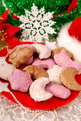 Fototapeta na wymiar christmas gingerbreads with icing