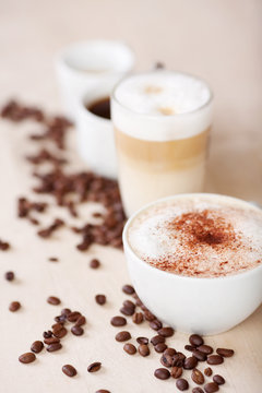 verschiedene sorten kaffeegetr&auml;nke