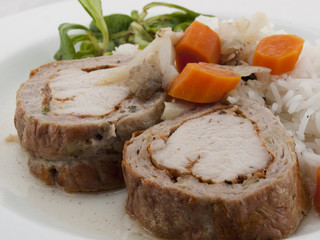 Rollbratenb mit Reis