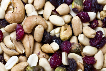 mixed nuts and dried fruits