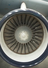 Jet engine