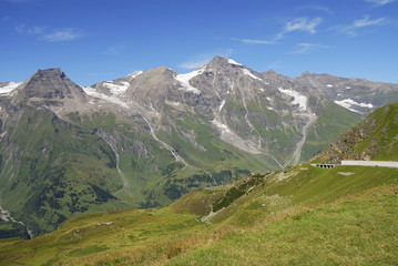Fototapeta na wymiar Europejski Alpy