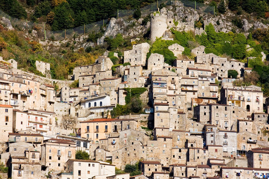 veduta di Pesche (IS)