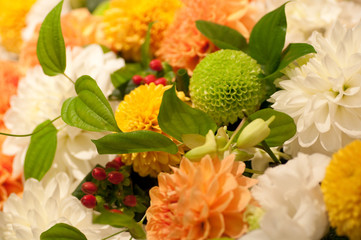 FLOWER ARRANGING