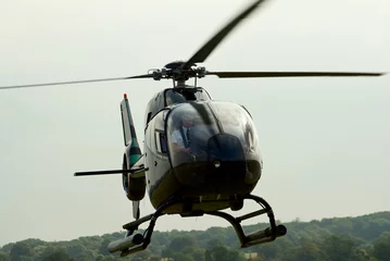 Poster Close-up van de landende EC-120 &quot Colibri&quot  helikopter © meoita