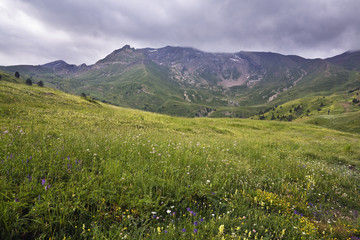 Fototapeta na wymiar Pireneje