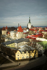 Obraz premium Tallin rooftops and Saint Olaf Church