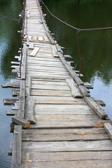 Obraz premium Old suspended bridge