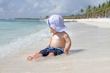 Fototapeta premium Baby, Beach and Ocean