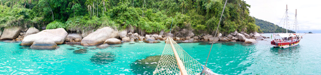 Naklejka premium Szkunery w Praia Azul