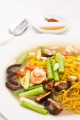Chinese style fry noodle with vegetables