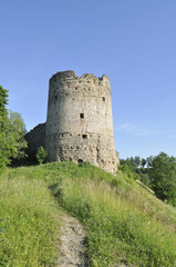 Fototapeta na wymiar Naugolnaja tower. A fortress of Kopore.