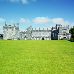 Fototapeta na wymiar Zamek Kilkenny, Hrabstwo Kilkenny, Irlandia