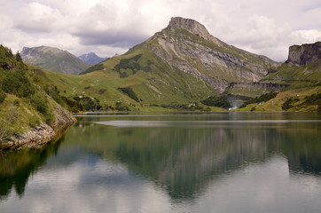 Naklejka na ściany i meble Lac de Montagne