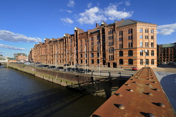 Block P und Jungfernbrücke in der Hamburger Speicherstadt