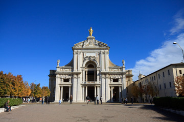Fototapeta na wymiar Bazylika Santa Maria degli Angeli - Umbria