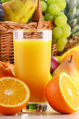 Composition with orange juice and fruits