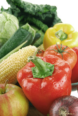 Composition with raw vegetables