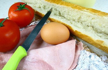 sandwich oeuf,jambon tomates