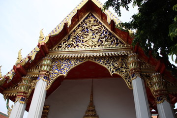 Obraz na płótnie Canvas famous temple in bangkok