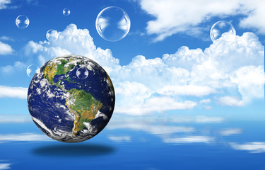 Naklejka premium Globe Above Water