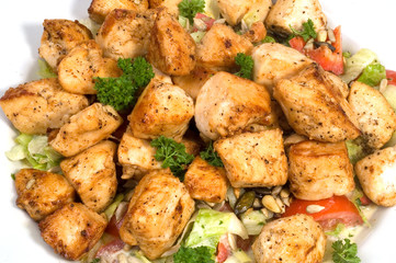 Gebratene Putenbrust auf Salat