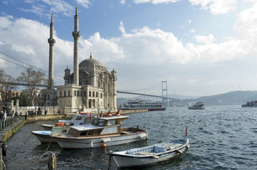 where two continents meet: istanbul