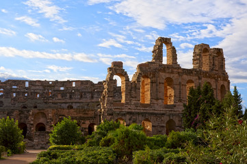 Fototapeta na wymiar Starożytny rzymski amfiteatr w El Jem, Tunezja
