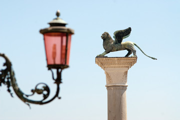 Naklejka premium winged lion symbol of venice in Saint Mark's Square