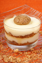 Vanilla custard and amaretti dessert