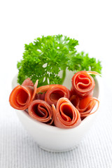 frische Schinkenröllchen