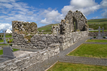 Fototapeta na wymiar Ruiny opactwa w Irlandii