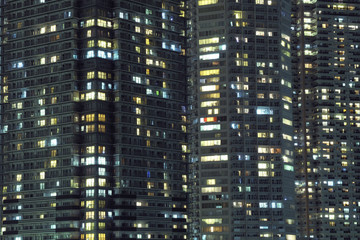 Fototapeta na wymiar miasto w nocy w tle