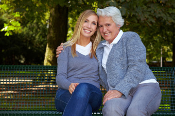 Zwei Generationen im Park