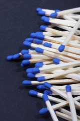 Zündholzer angebrannt und ausgeblassen