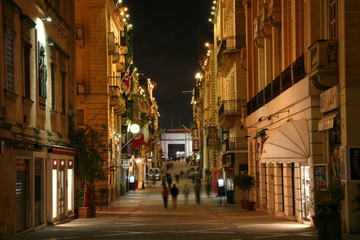 Fototapeta na wymiar Malte la nuit