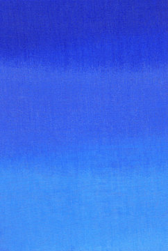 Fond aux nuances de bleus.