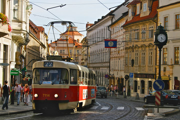 Fototapeta na wymiar Tramway de la ville de Prague.