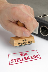 Wir stellen ein