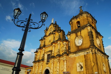 Fototapeta na wymiar Kościół Gathering, Leon, Nikaragua