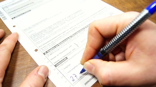 Umsatzsteuererkl&auml;rung unterschreiben