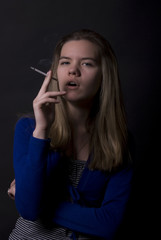 Fototapeta premium smoking girl
