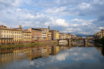 Fototapeta na wymiar Firenze - Italy - Arno river and Alle Grazie Bridge