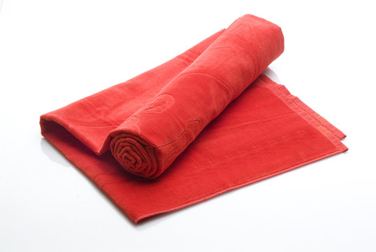 Rotes Frottee-Badehandtuch