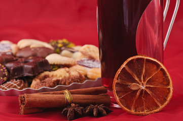 Glühwein und Gebäck