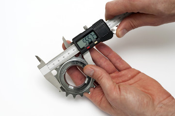testing method -  sliding calliper