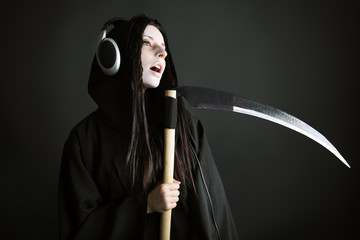singing death