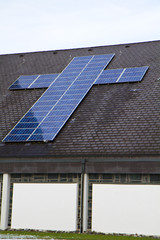 Heiliger Strom, Sonnenenergie auf Kirchendach